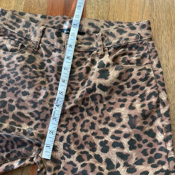 Olivaceous Jean - Picture 8 of 8